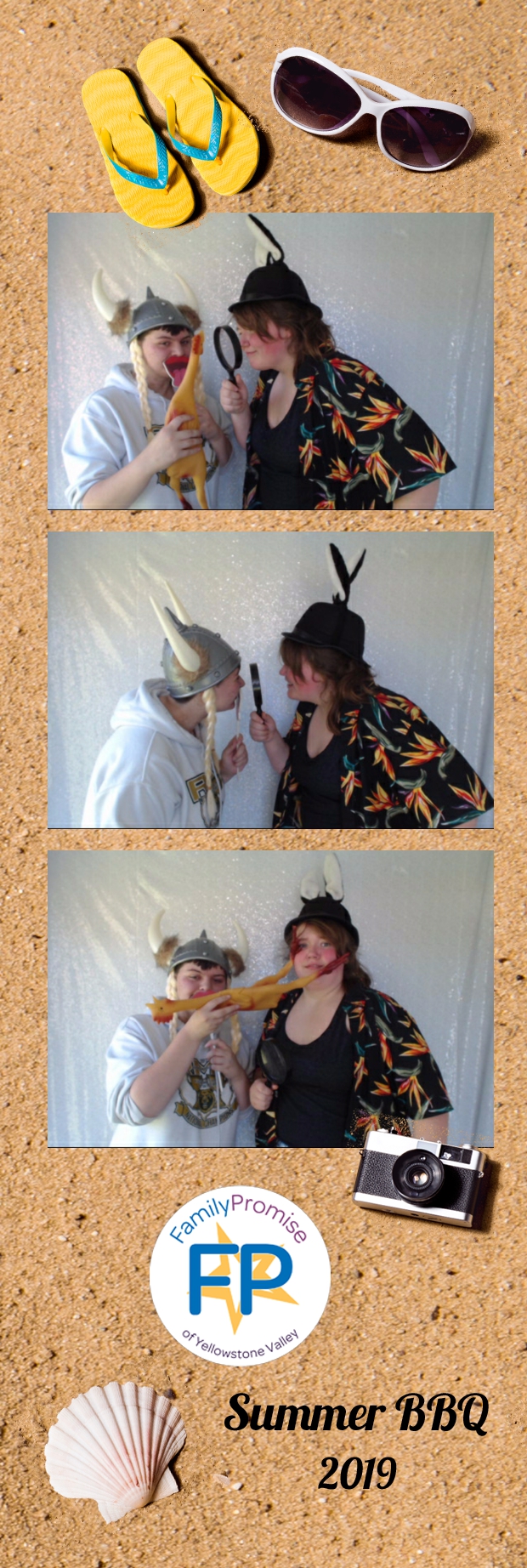 Family BBQ | View more photos from the event at gallery.photoboothbillings.com/u/PhotoBoothBillings/Family-BBQ